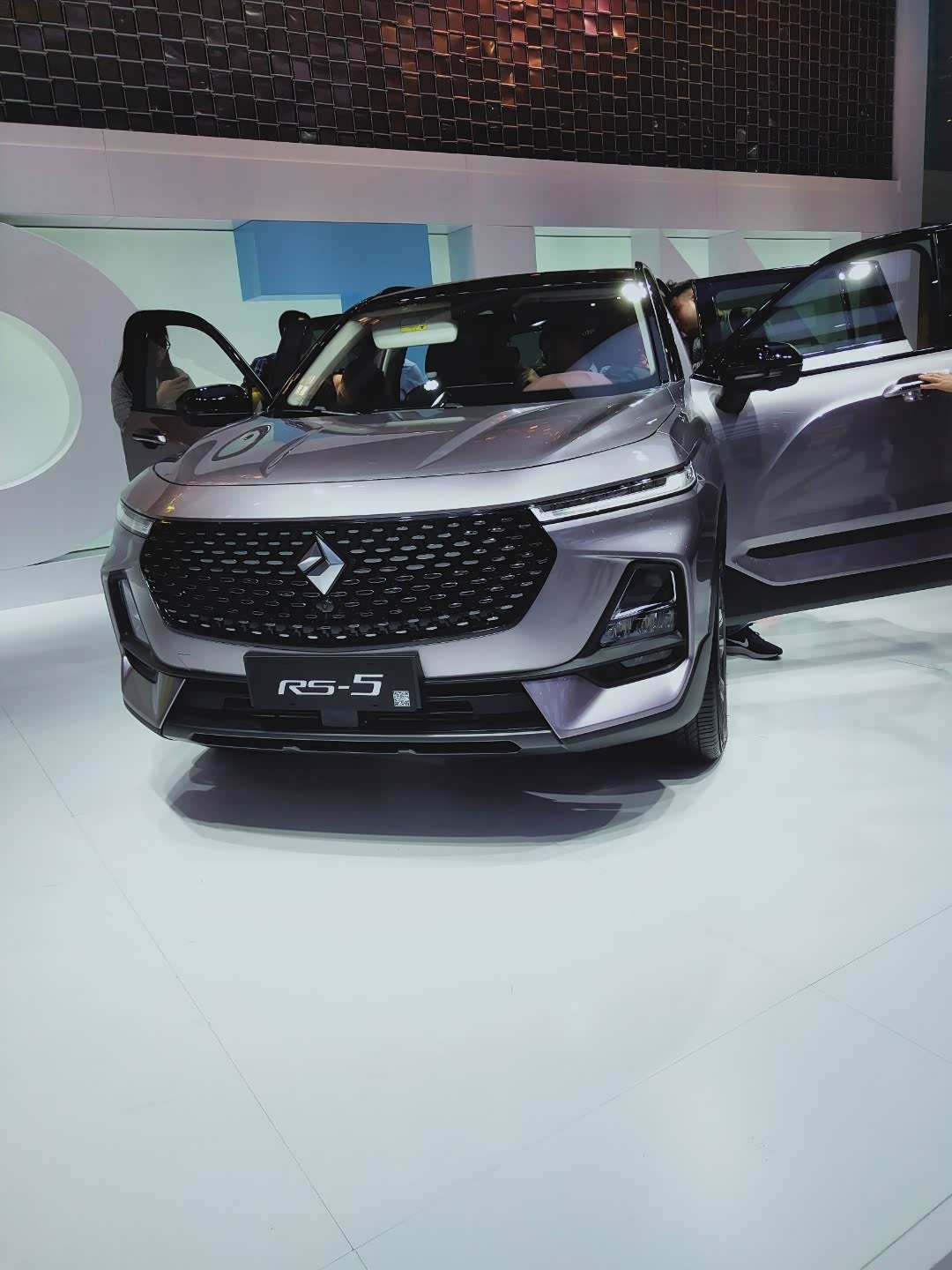 上海车展观新宝骏