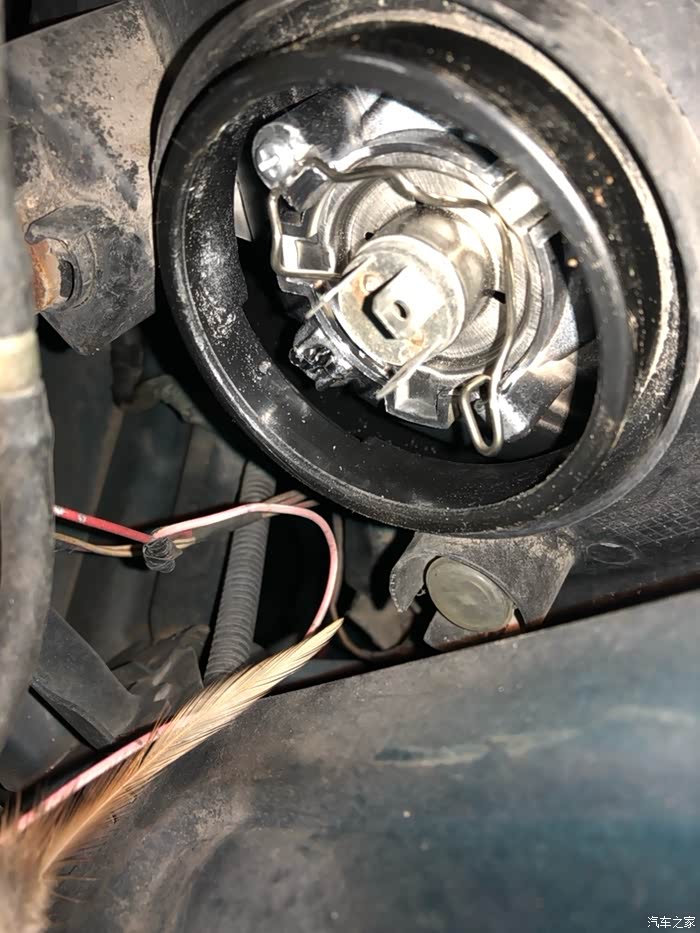 【图】浪迪大灯灯泡卡子_浪迪论坛_汽车之家论坛