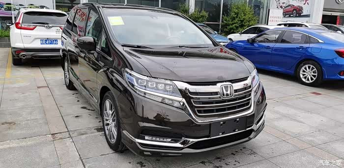 艾力绅混动舒适博雅棕,简单提车作业