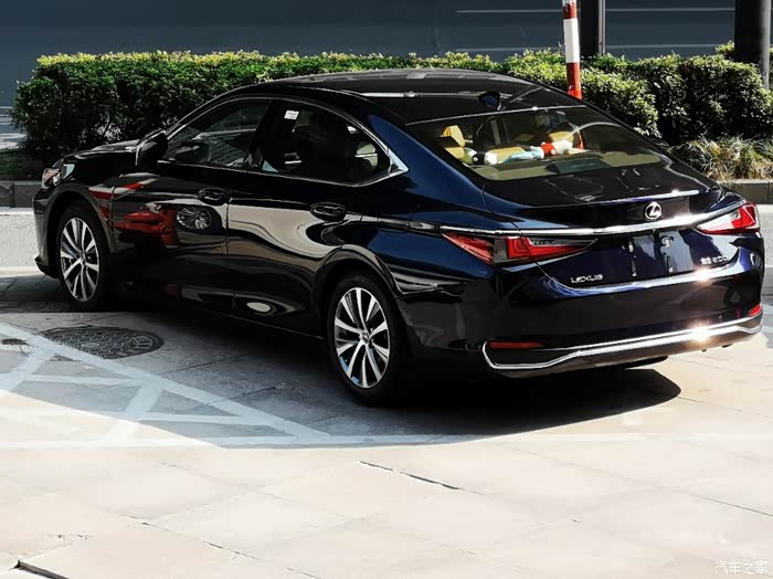 【图】宝石蓝和钛银怎么选,明天签合同了_雷克萨斯es论坛_汽车之家