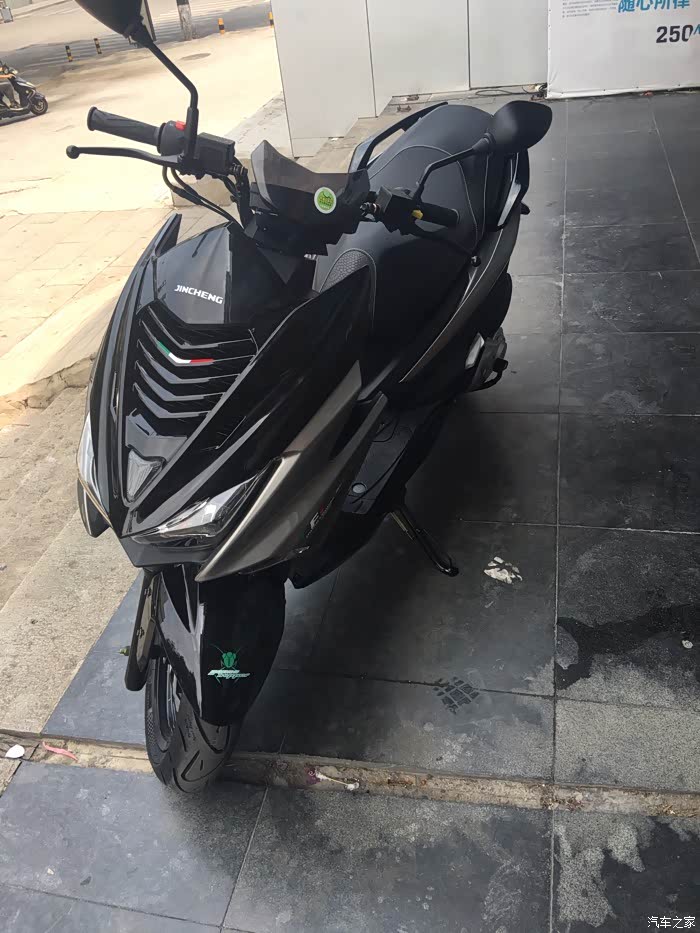 今天去看了看金城草蜢与想象中差别不小