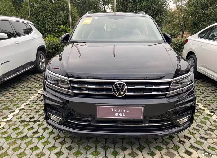 喜提21款霸气途观l原厂自带黑武士效果