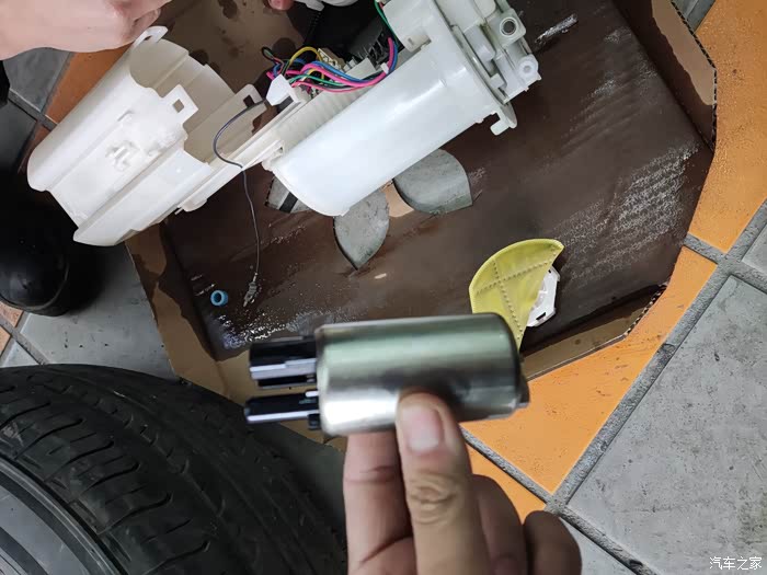 【图】八代凯美瑞更换燃油泵_凯美瑞论坛_汽车之家论坛