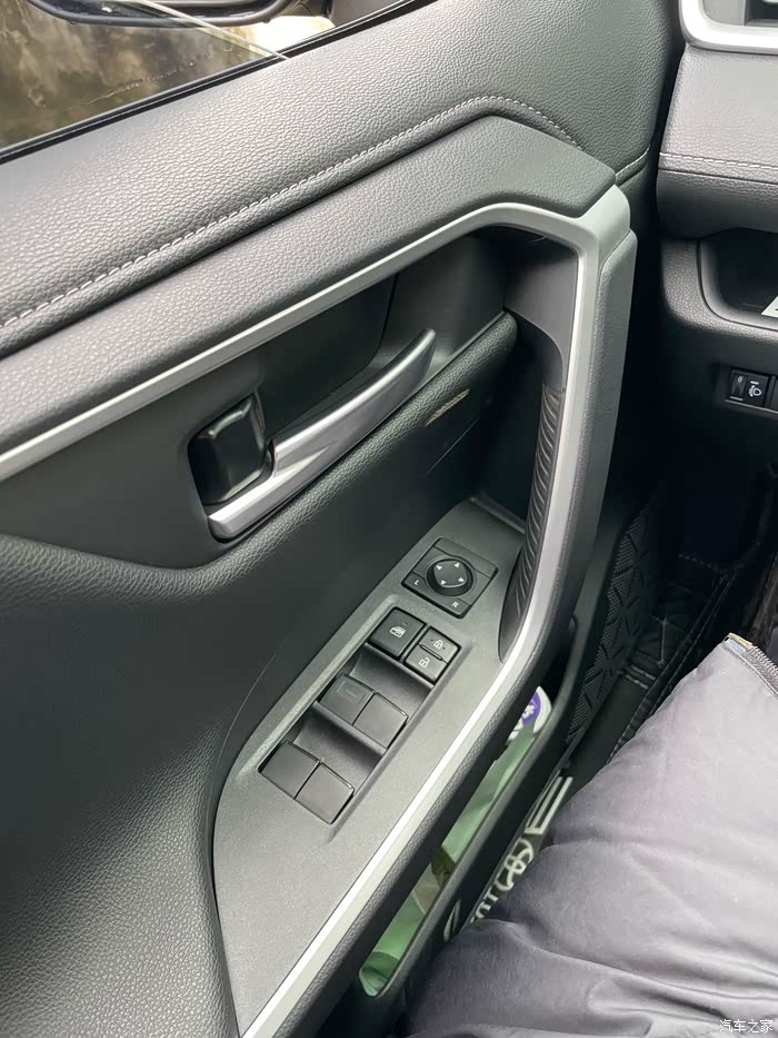 威兰达后视镜有自动折叠功能吗