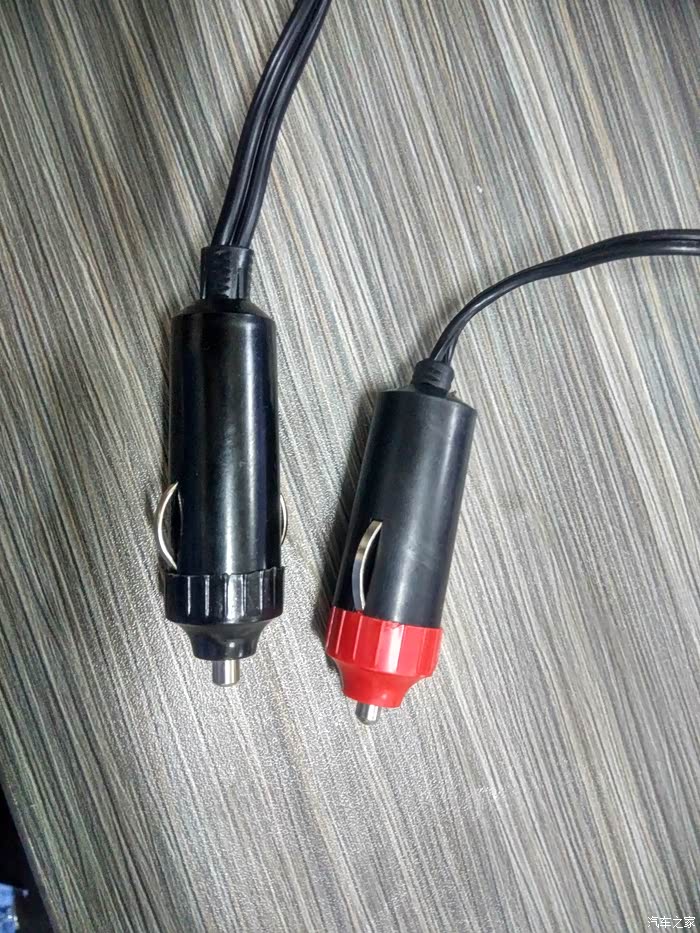 【家家众测】行车必备-便携式车载充气泵评测!