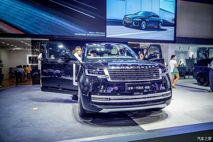重庆国际车展大哥的新座驾全新一代路虎揽胜