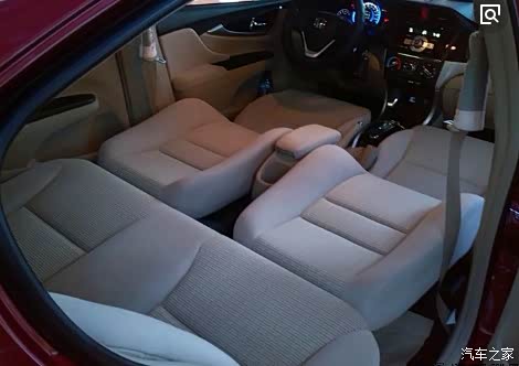 前排座椅怎么才能完全放平!