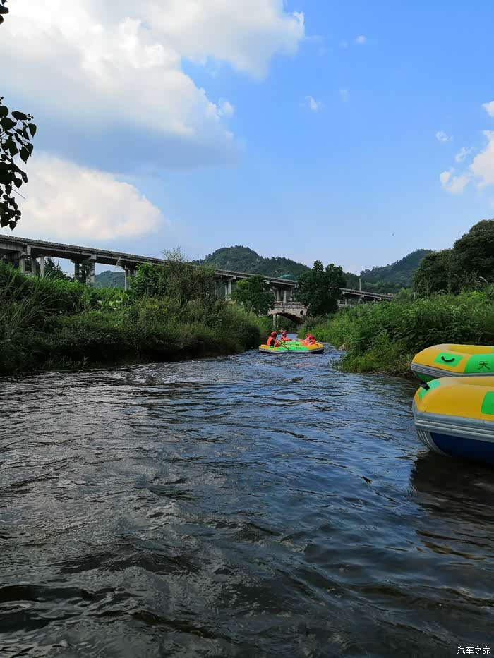 wey你而来婚车队麻城木子店田景山漂流之旅