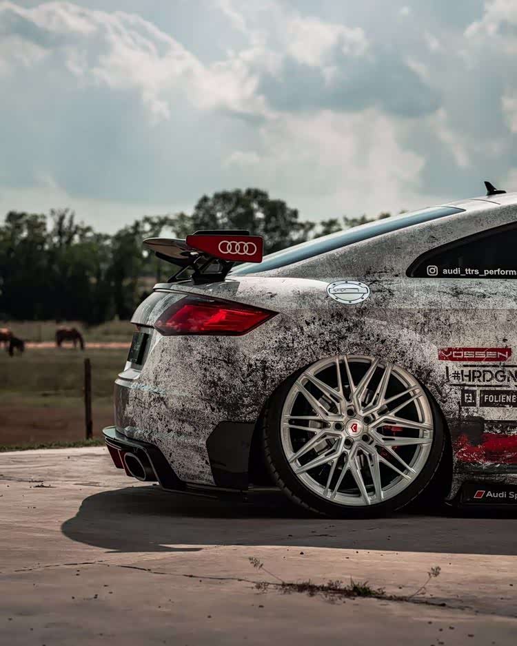 奥迪audi tt-rs这样的涂装,够不够潮