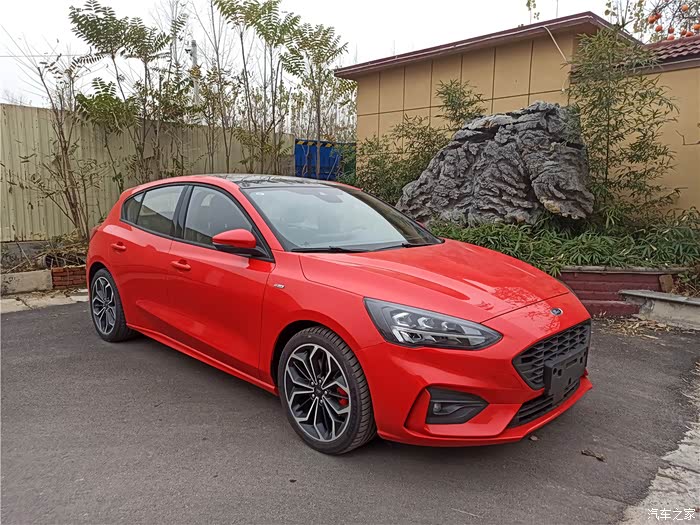 90后妹子的第一台车2021款福克斯两厢stline