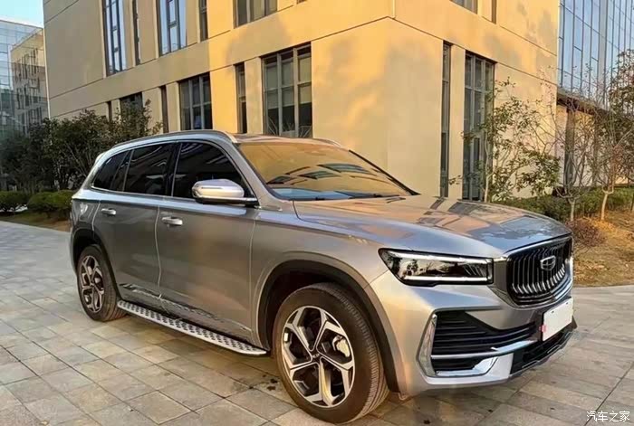 星越l银色在雪中真的很美