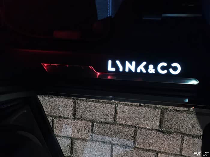 迎宾灯也是喜欢的一个点