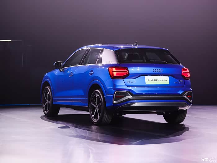 售价2438万元2022款奥迪q2letron续航325km