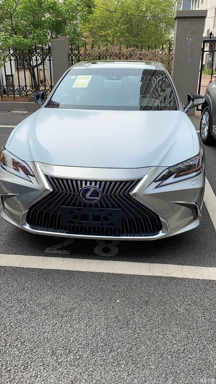 终于提车es300h尊享