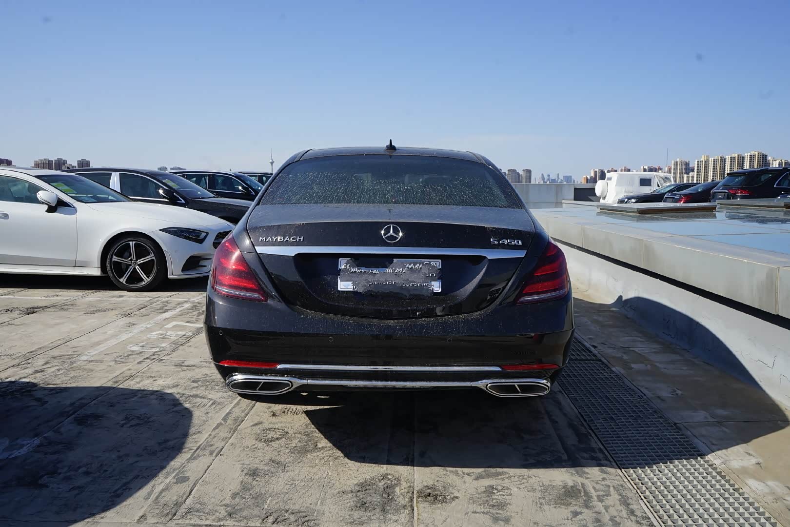 奔驰s级简单的升级迈巴赫套装