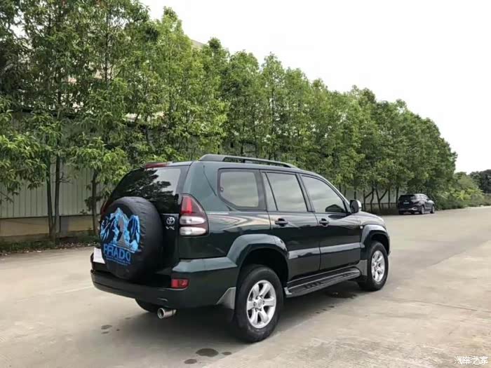 还有多少人怀旧老款草绿色的霸道2700