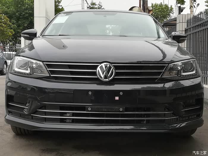 速腾2018款1.4t熠动版有黑色的吗?