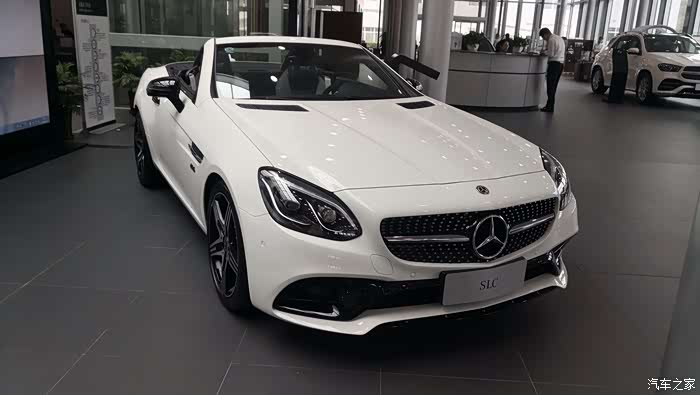 梅赛德斯奔驰slc到店看车招募让人轰然心动的slc