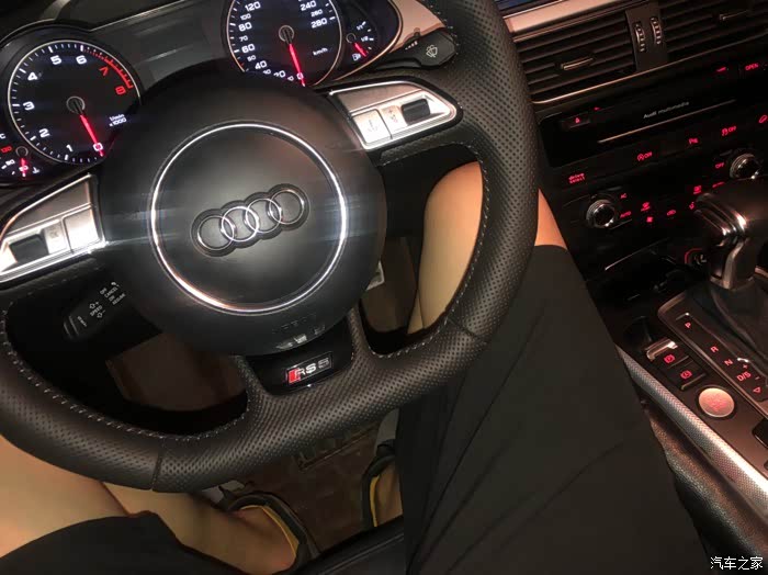 换rs5方向盘作业