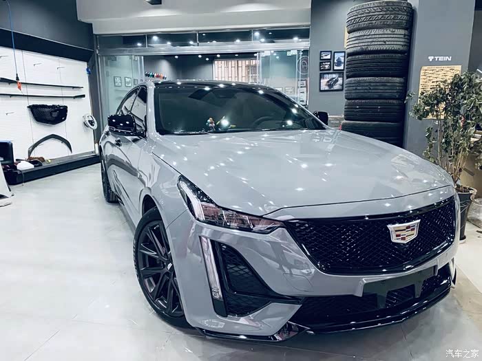 21款凯迪拉克ct5配上纳多灰更显战斗