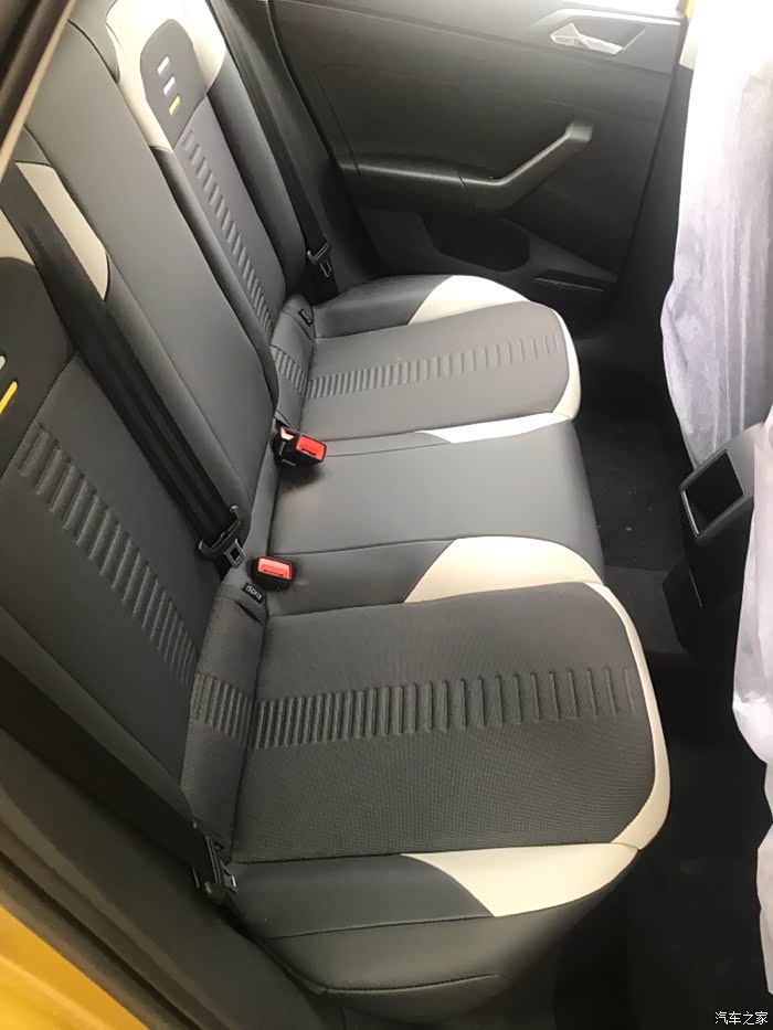 356 | 回复: 0 polo论坛 试驾polo plus之前有坐过朋友polo,后排空间