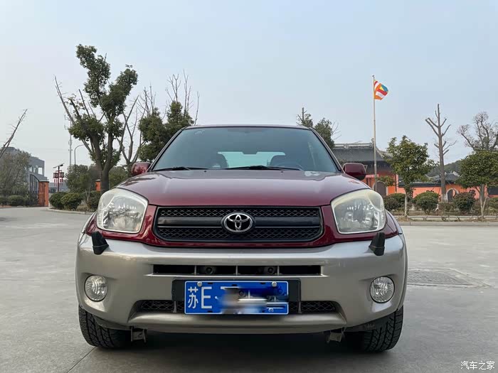 又得一新欢情怀老车三门版rav4
