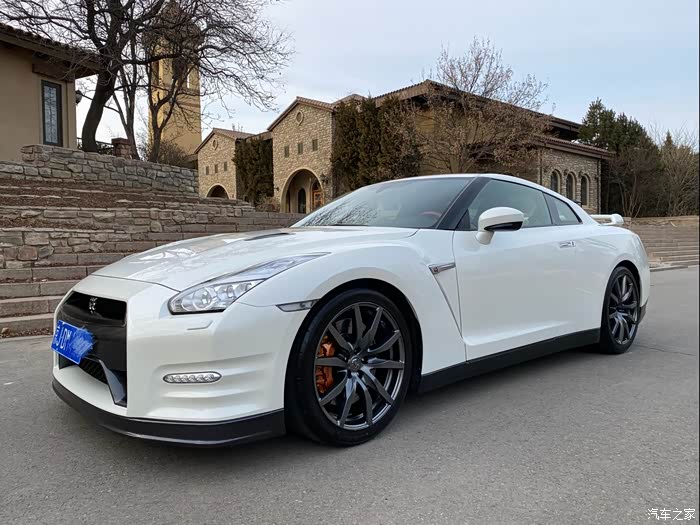 最美京牌白色15款收藏级别gtr
