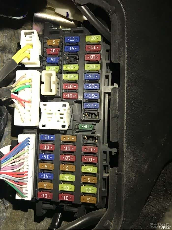 725 | 回复: 0 英菲尼迪q50/q50l论坛 求助,请指教保险盒哪个保险丝是