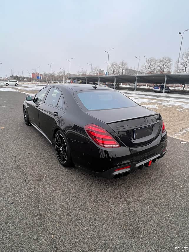 2016奔驰s63amg