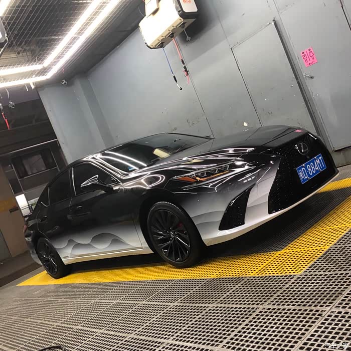 雷克萨斯es改车膜渐变案例