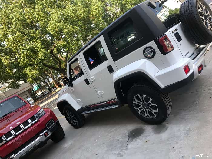 白色bj40 不一样的颜色 同样精彩