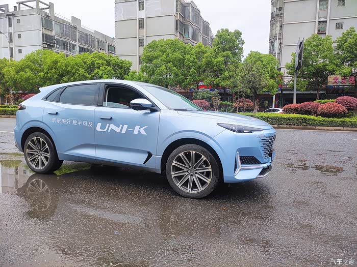 试乘试驾长安uni-k