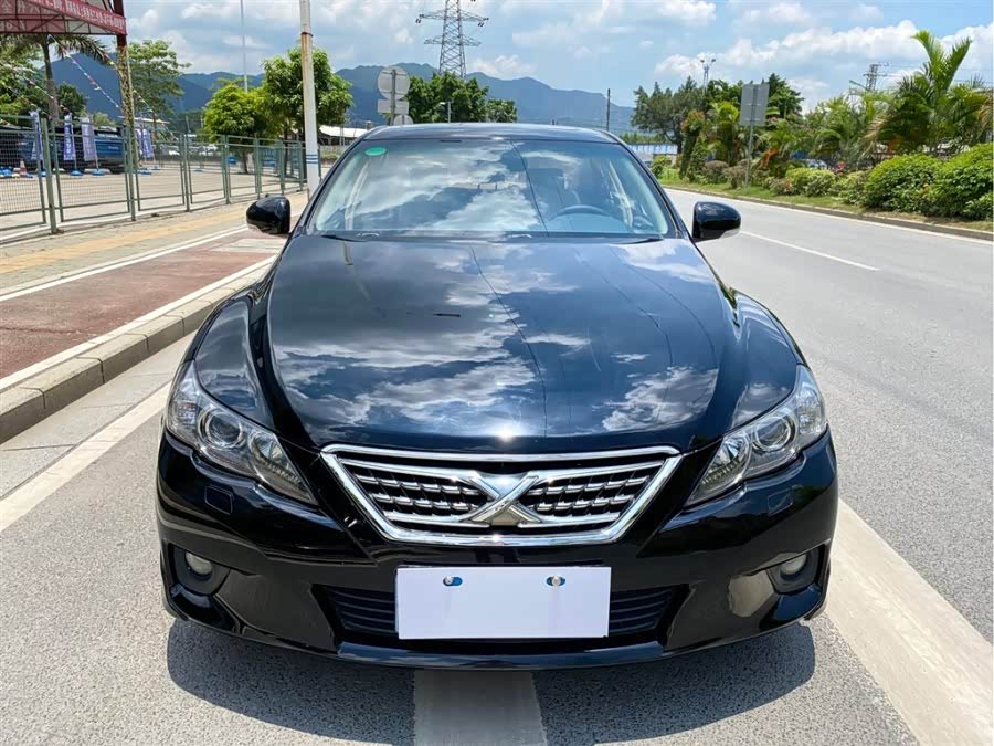 很多人把锐志的中网改成x标志,是什么原因!