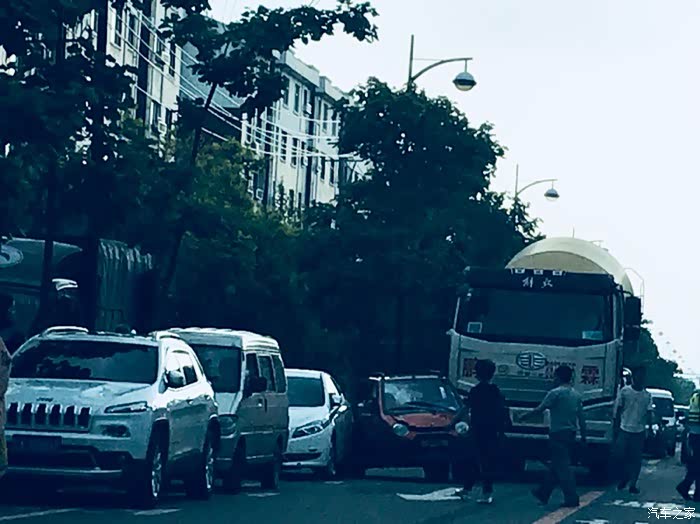 下班路上偶遇事故现场 驾驶安全心得与体会