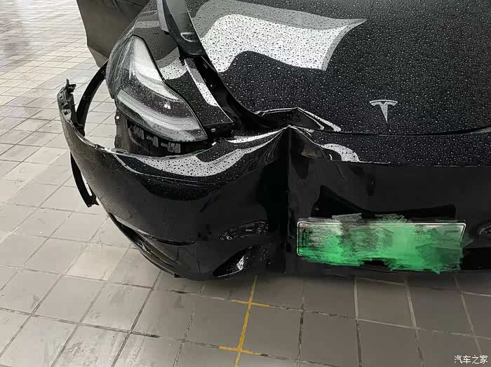 【图】特斯拉真的刹不住,下午新鲜撞的_model y论坛_汽车之家论坛