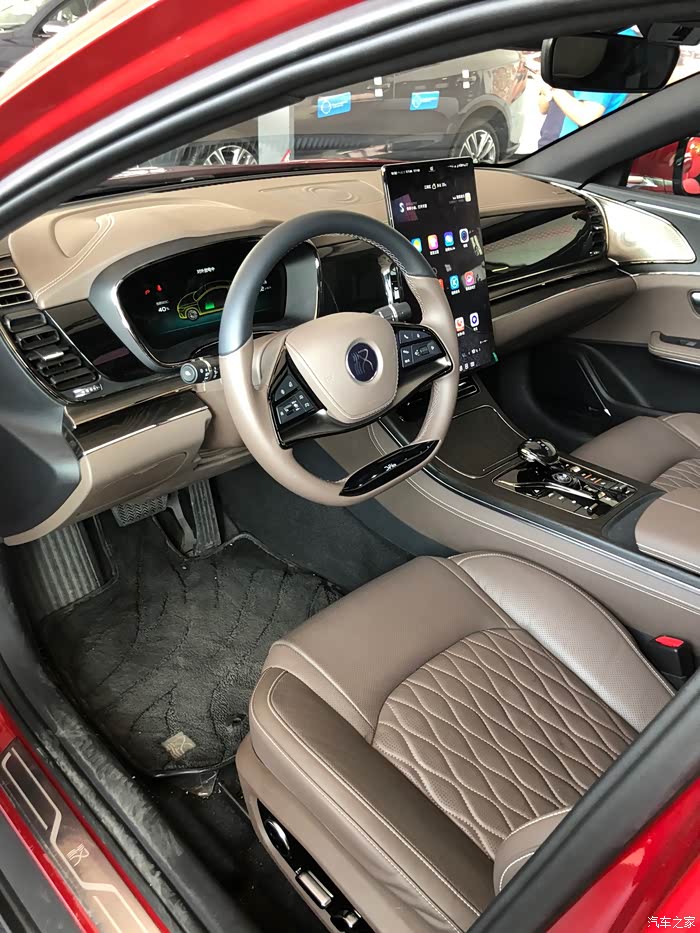 比亚迪-汉-轿跑看车记