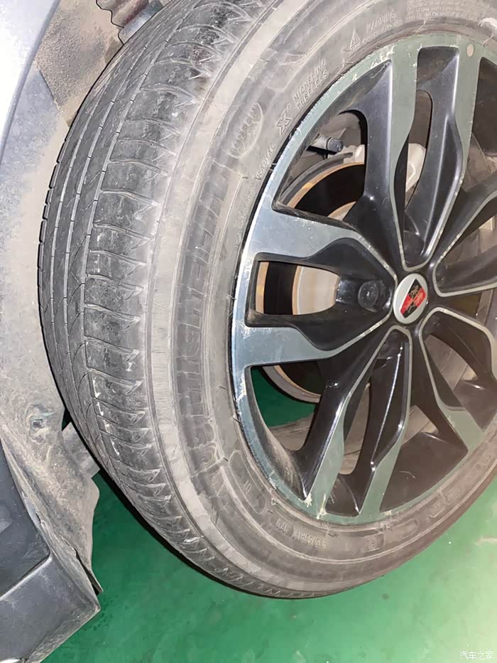 【图】轮胎没气开了一公里左右_荣威rx5/rx5新能源论坛_汽车之家论坛