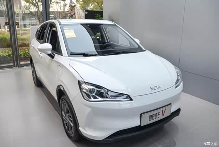 造型犀利彰显运动气息哪吒v能否得到年轻人的青睐