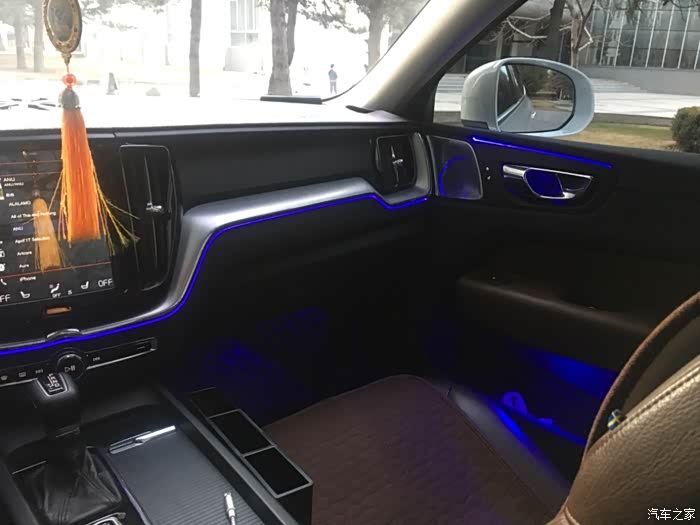 【图】2019款致远豪华版xc60氛围灯作业及效果_沃尔沃xc60论坛_汽车之