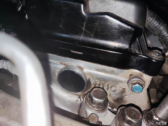 回馈油坛_八代思域自己动手换vtec阀油封