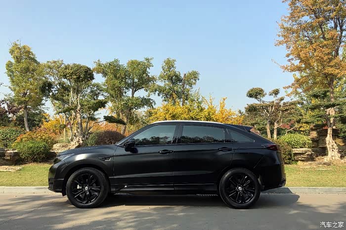 东本urv金胖子变身黑武士