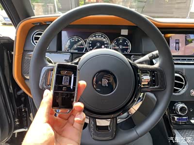 行走的宫殿 劳斯莱斯库里南bb版提车作业