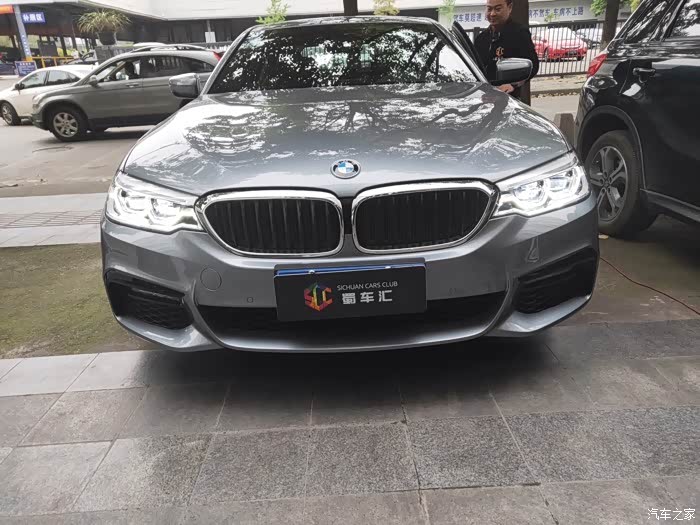 宝马5系g30天使眼改勺子大灯真的帅气