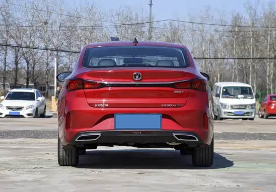 新款长安逸动前脸x型设计个性十足