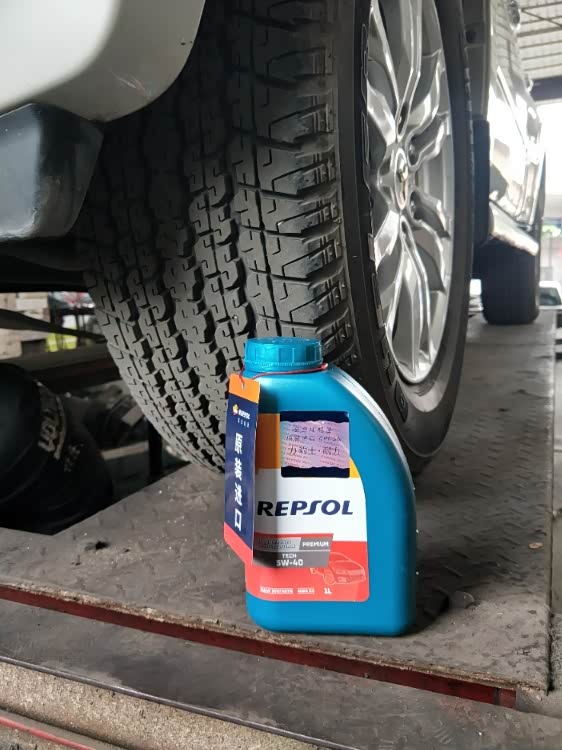 感谢成都梁智师傅以及97再次做首保更换力豹士机油5w40