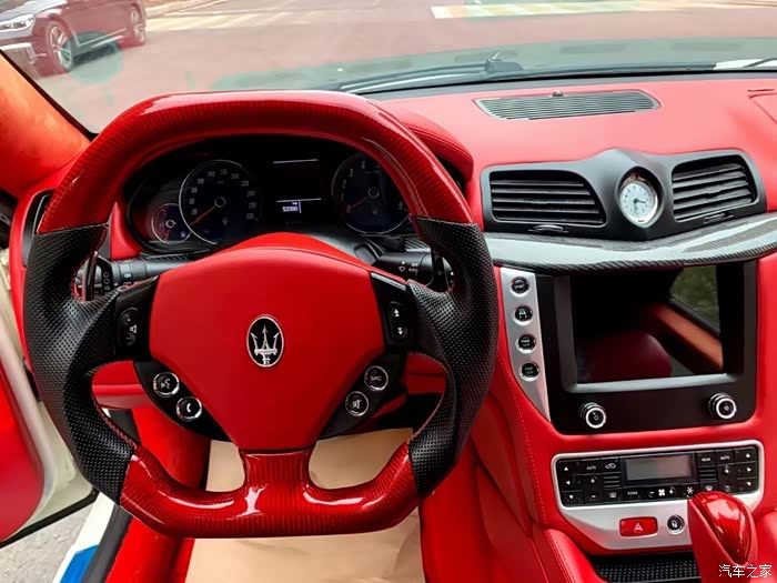 红色的内饰真是美极了,这款迷人_玛莎拉蒂论坛_汽车之家论坛
