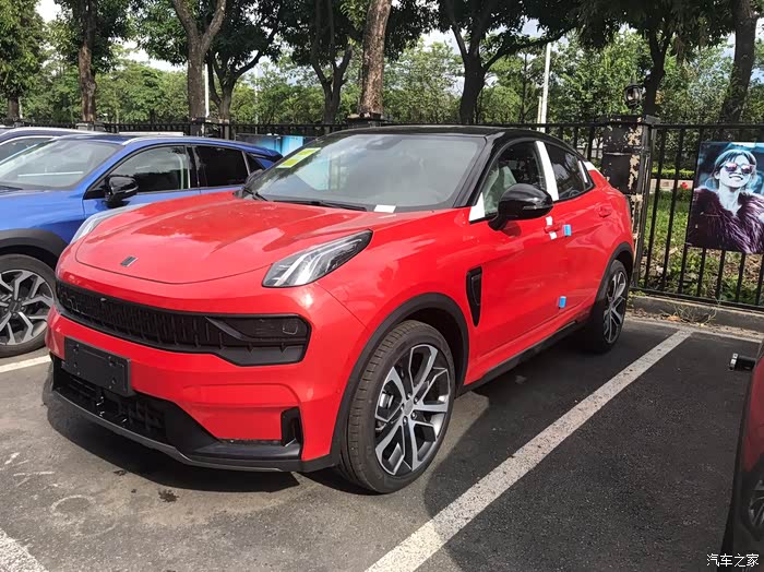 【图】今天终于看到红色高配的真车了._领克05论坛_汽车之家论坛