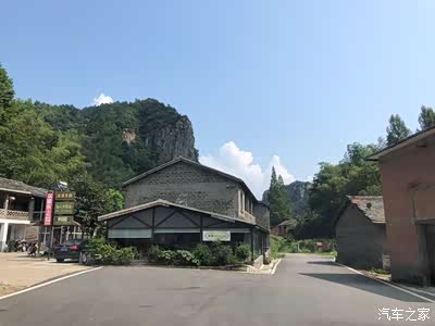 【汪先生】女神萌娃寻乡记,走进霍山体验漂流美食画家村!