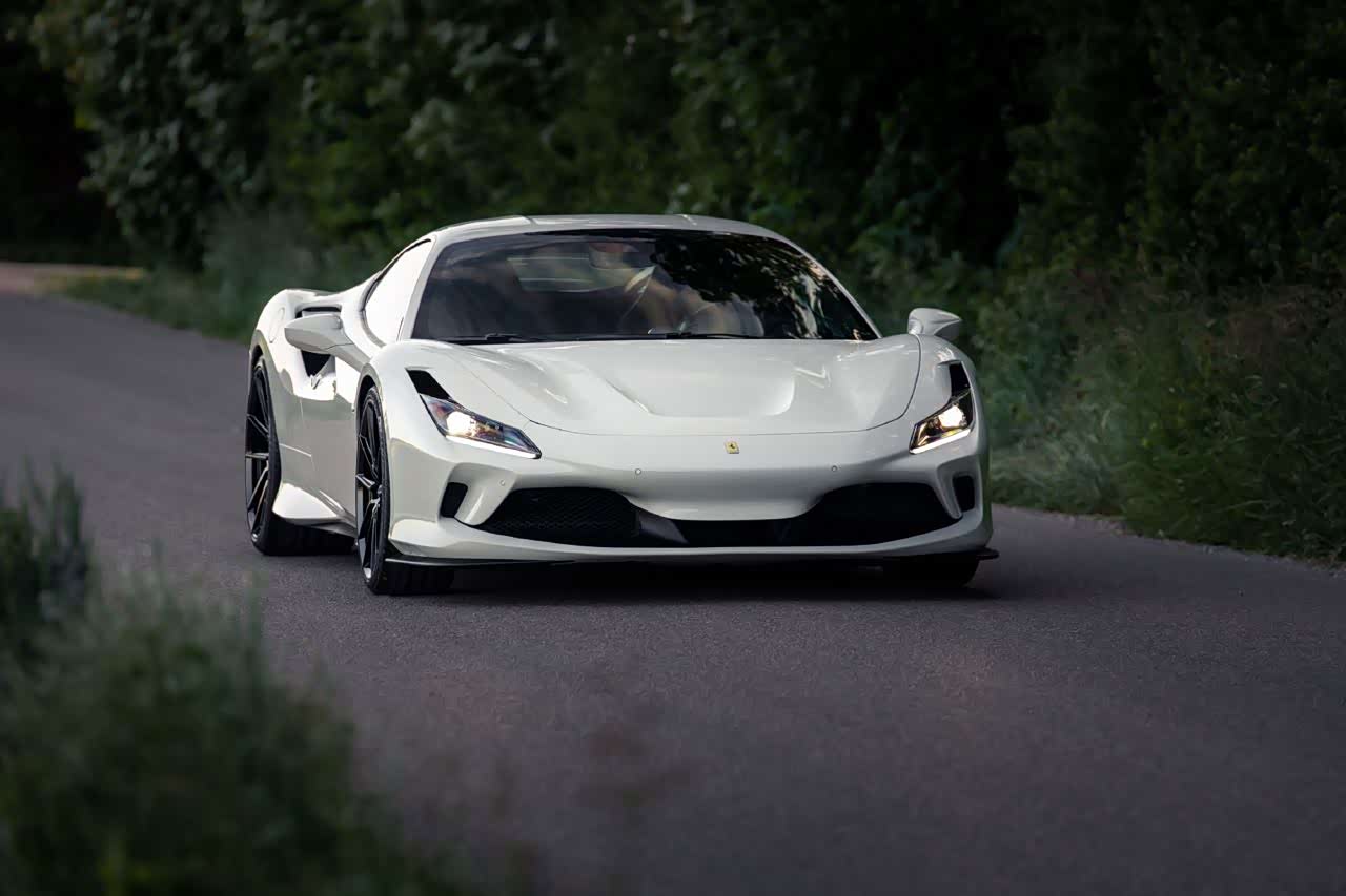novitecferrarif8tributo白色