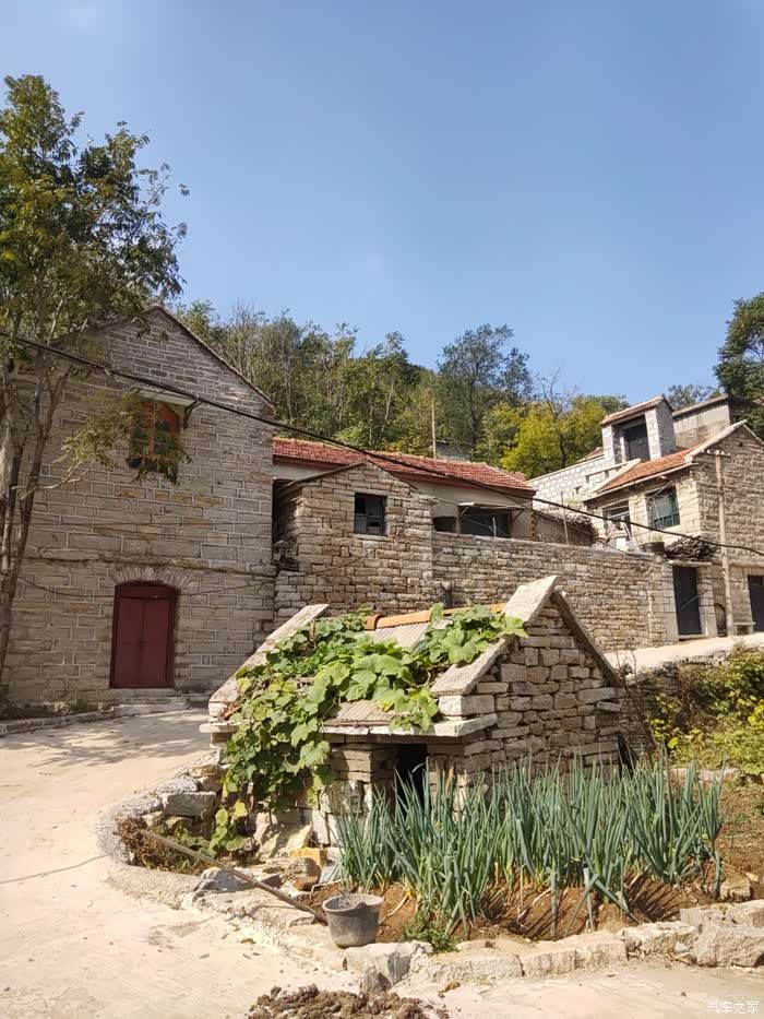 出游峪口村,途铠在沿途山道牛刀小试